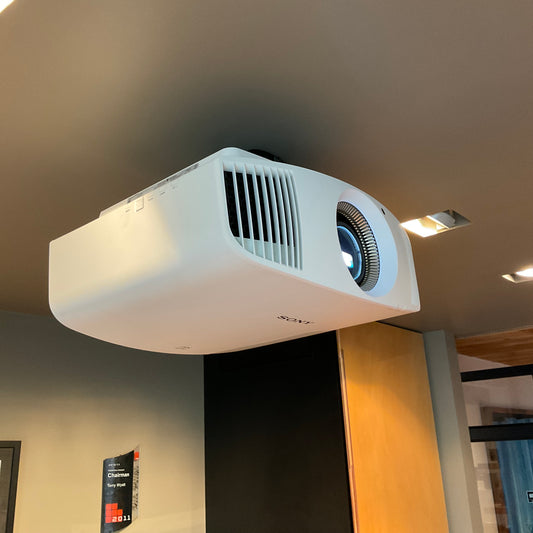 Sony VPL-VW360ES projector (Preloved) - Christchurch