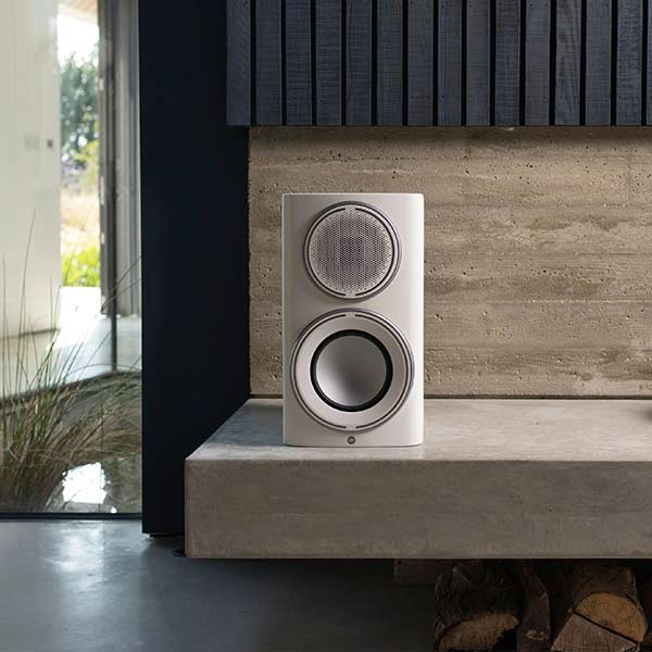 Bookshelf speakers