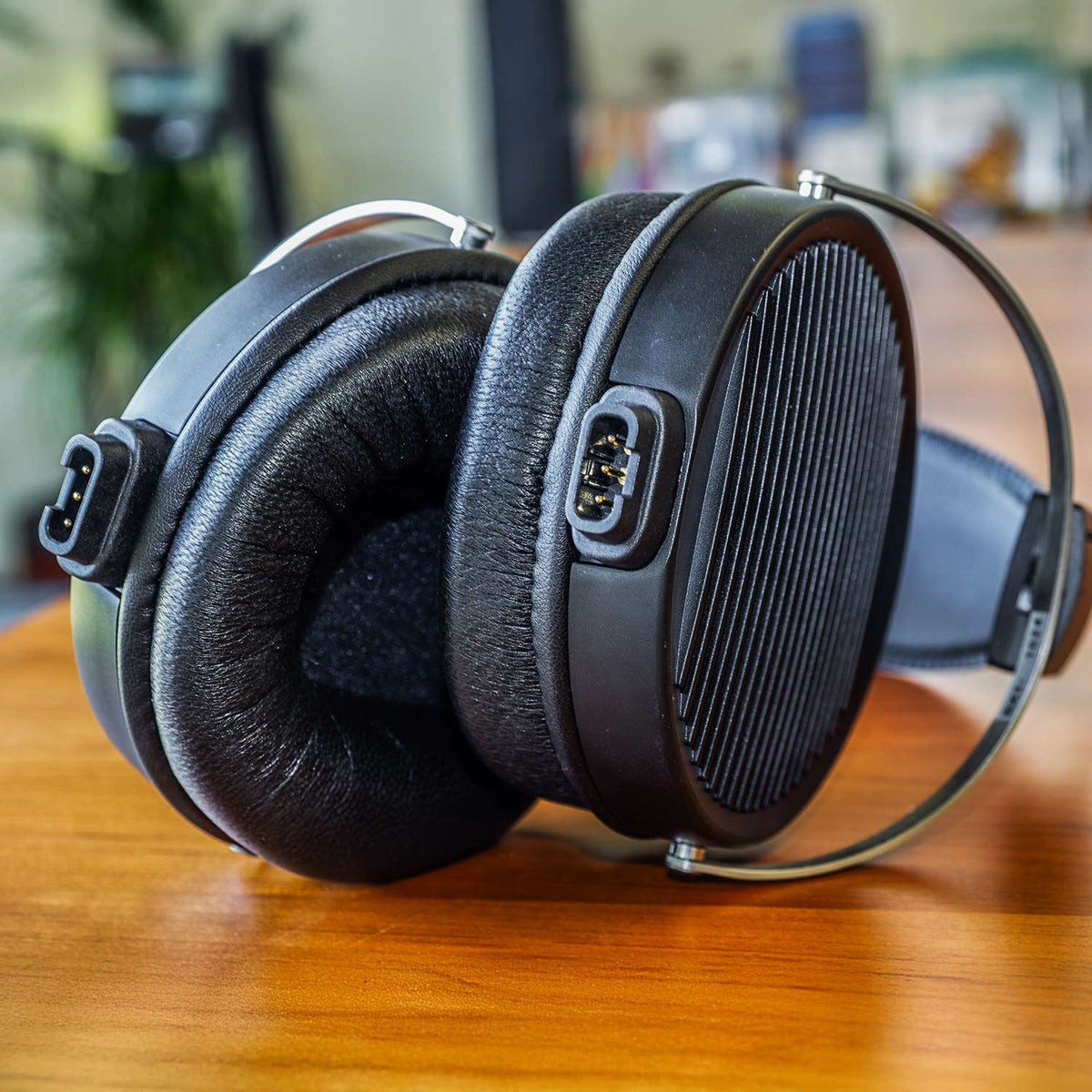 Stax SRS-X1000 Earspeaker System – Soundline Audio Online NZ